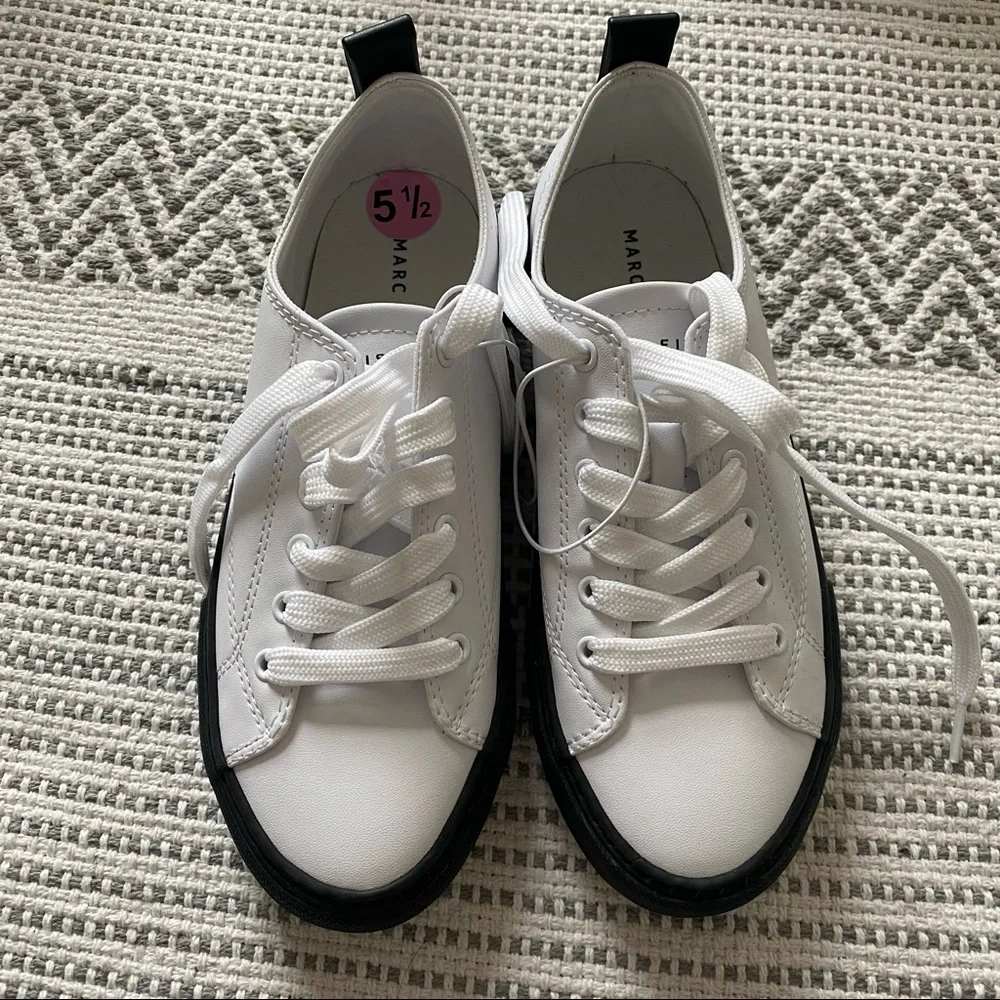 NWT Marc Fisher Black & White Sneakers - Picture 2 of 5
